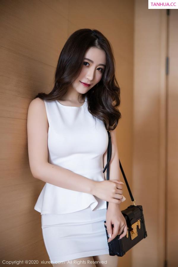 谢芷馨  [XiuRen]高清写真图 2020.08.13 No.2441 绯月樱-Cherry第18张图片